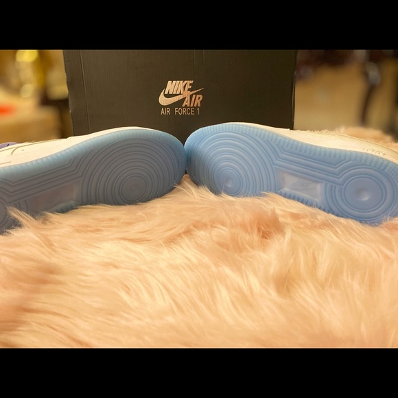 Women Air Force 1 ‘07 LX ‘UV Reactive’ - Picture 3 of 5